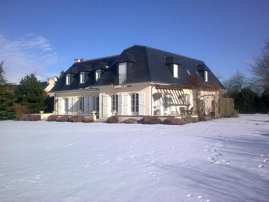 L'Oisette Bed and Breakfast Epiniac Exteriör bild